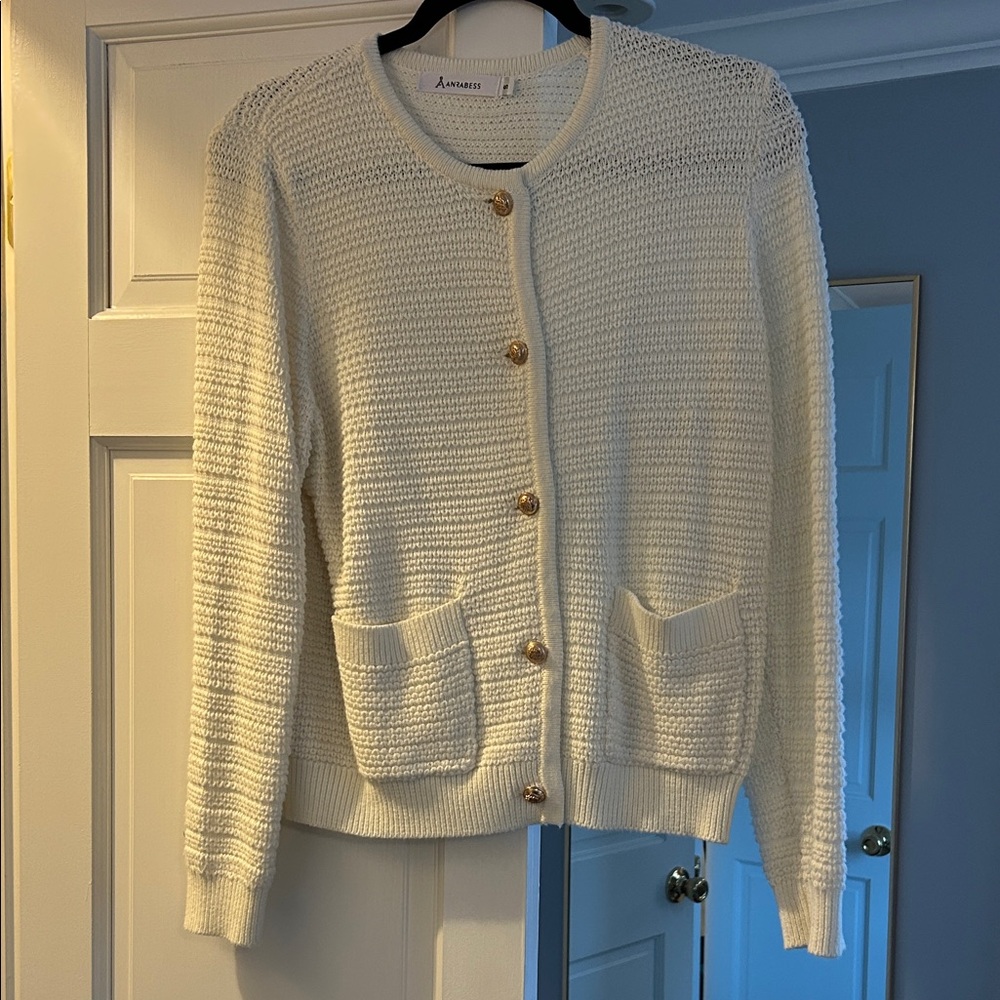 Chic White Cardigan Sweater
